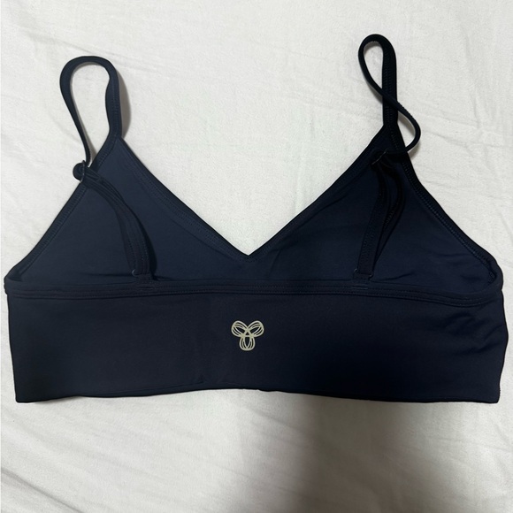 Aritzia Black Sports Bra - Picture 2 of 2